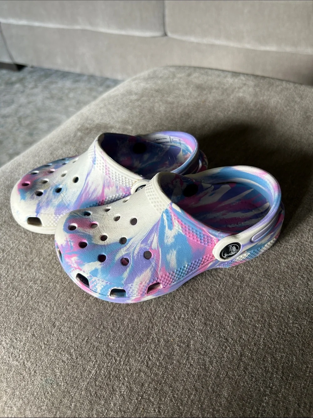 CROCS Kids Tie-Dye Slip-On Clogs in White, Pink & Blue